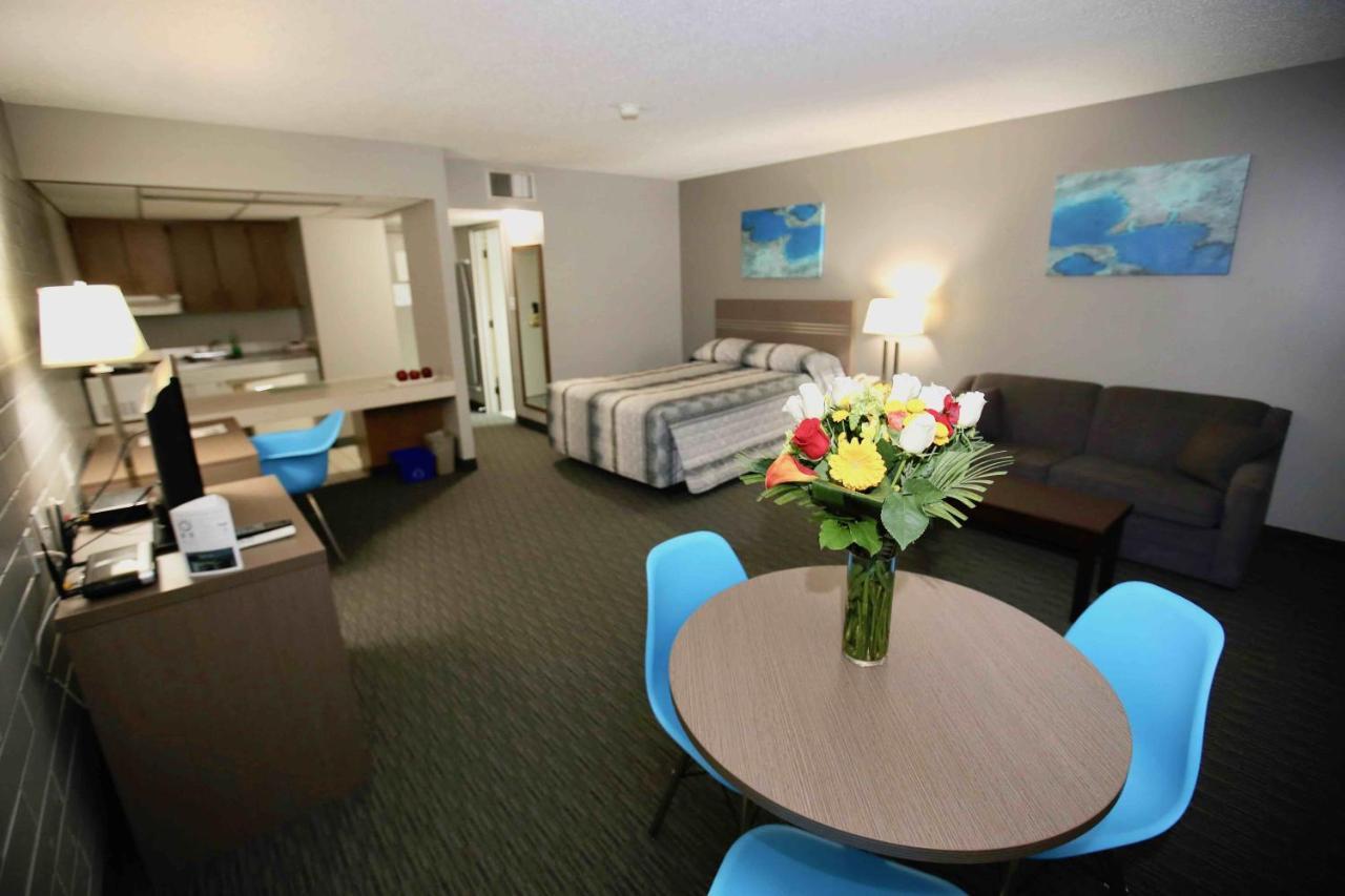 Travelodge By Wyndham Grande Prairie Exterior foto