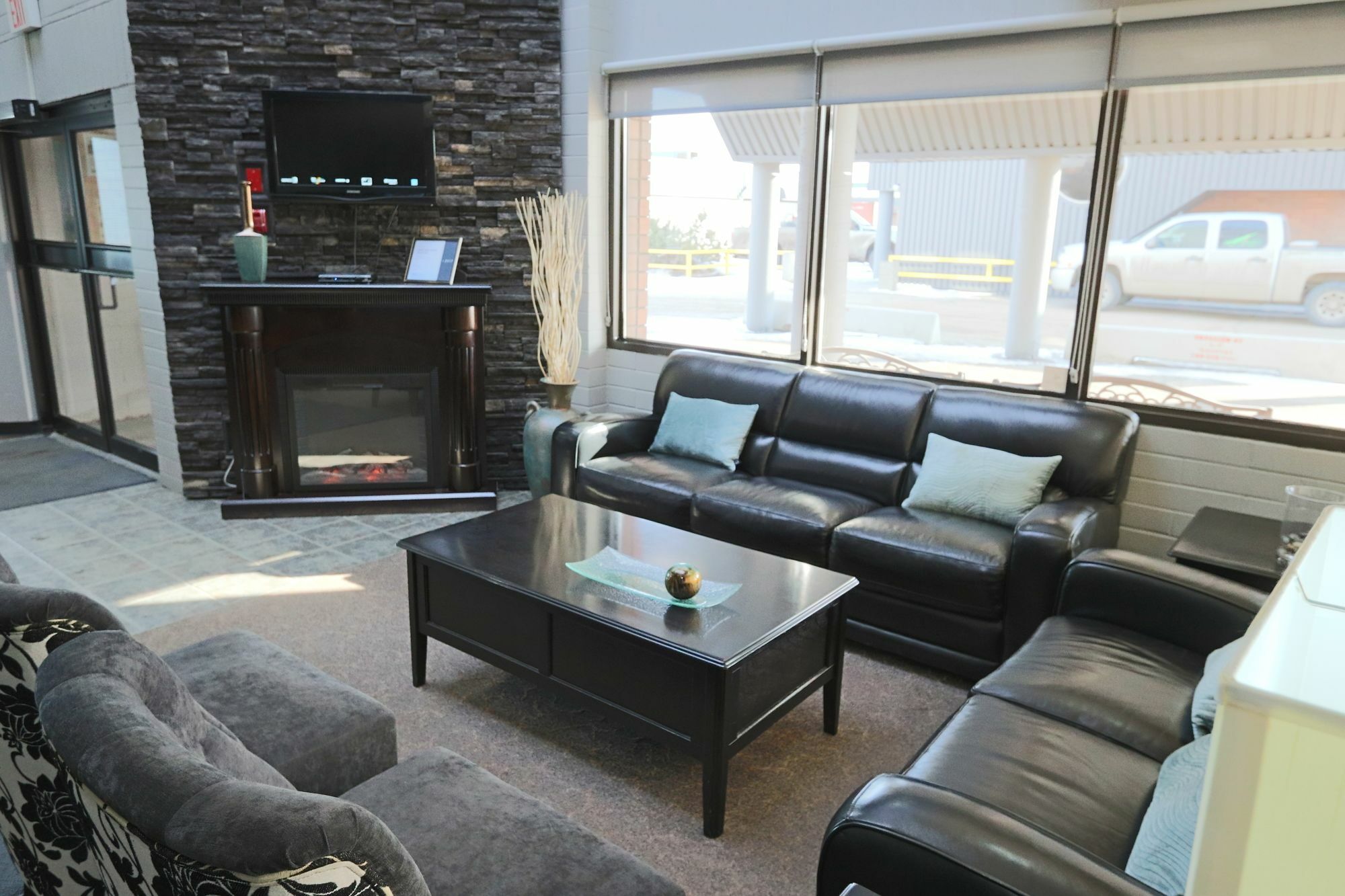 Travelodge By Wyndham Grande Prairie Exterior foto