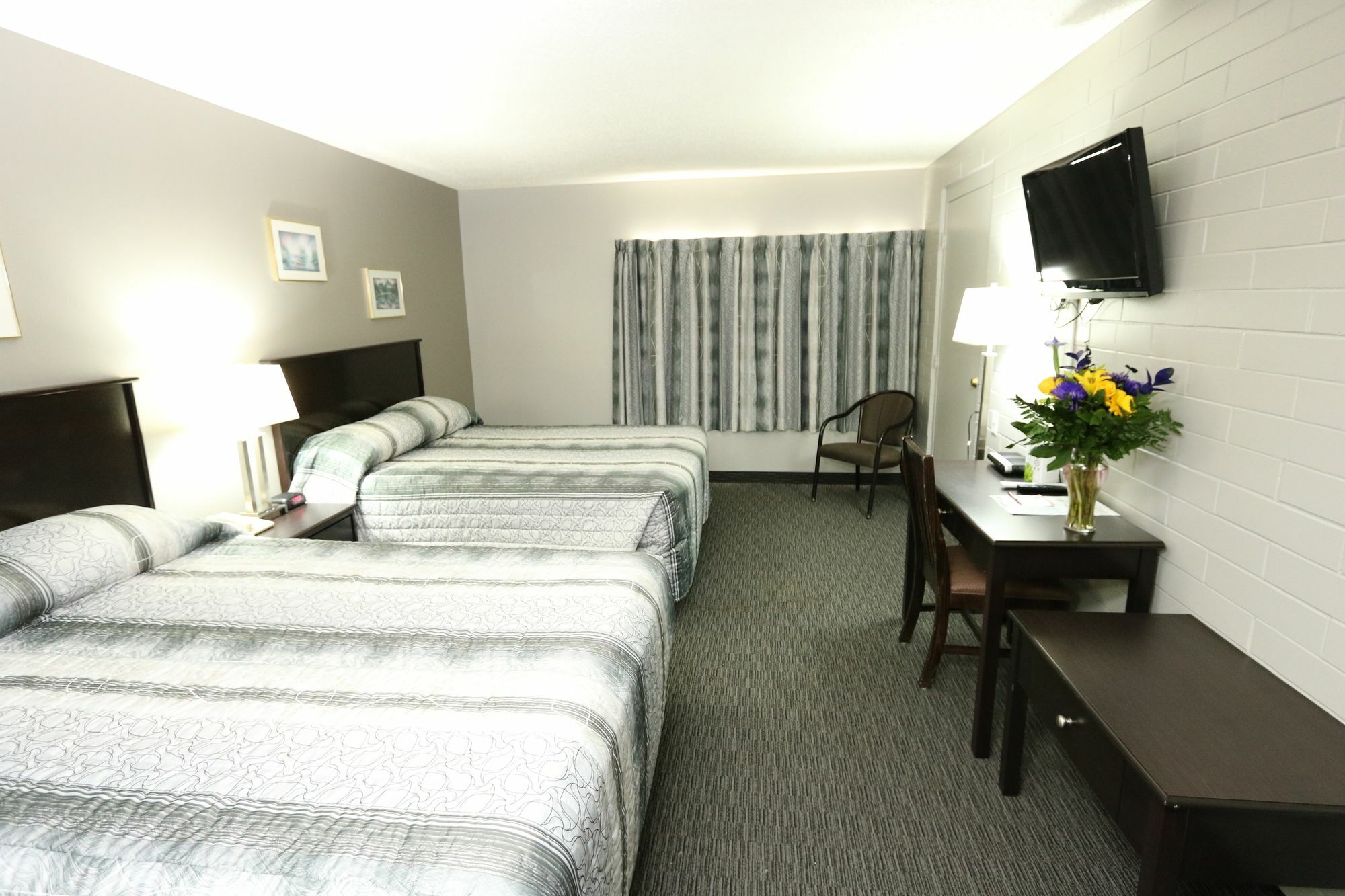 Travelodge By Wyndham Grande Prairie Exterior foto